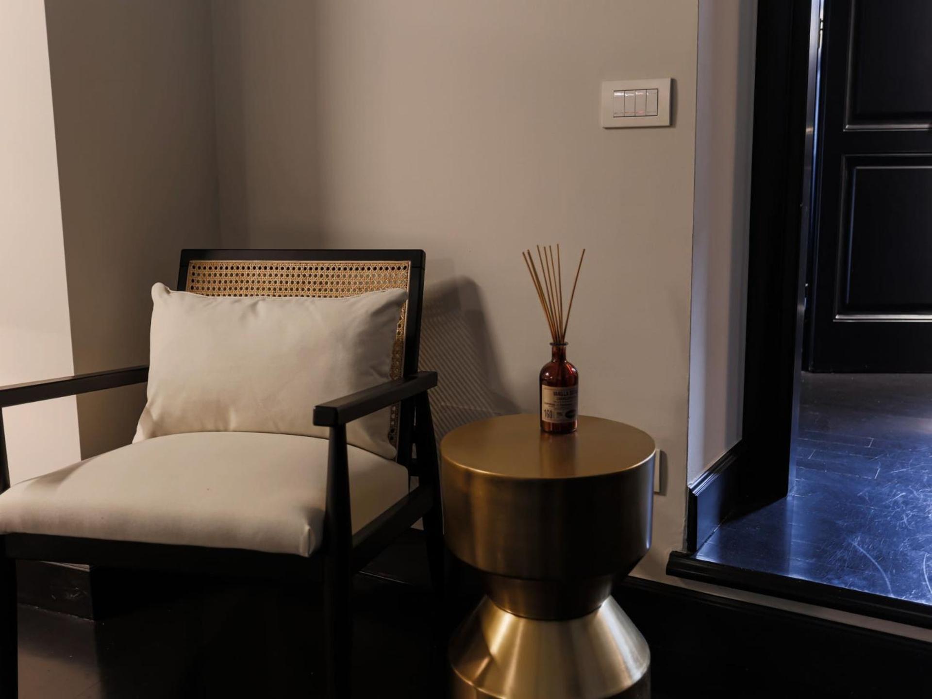 The Rent - Refined Loft In Downtown